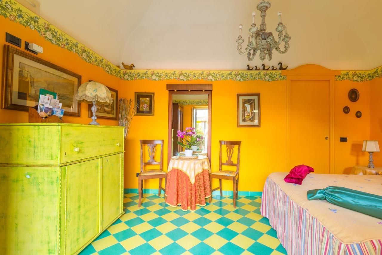 Orchid Corner Guesthouse Meta Bagian luar foto