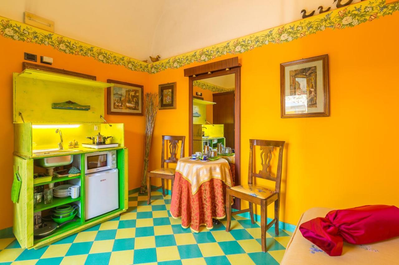 Orchid Corner Guesthouse Meta Bagian luar foto