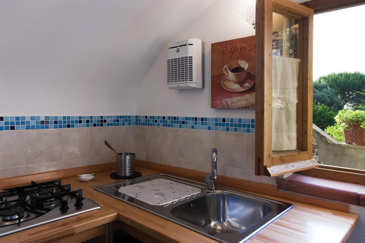 Orchid Corner Guesthouse Meta Bagian luar foto