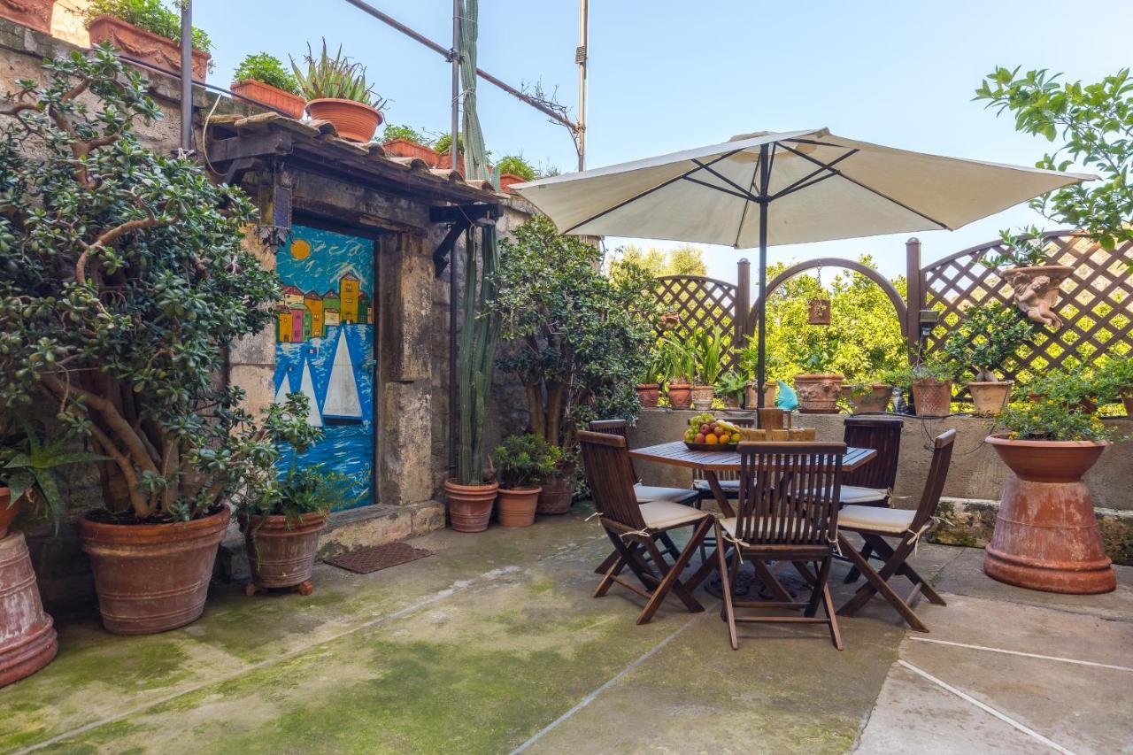 Orchid Corner Guesthouse Meta Bagian luar foto
